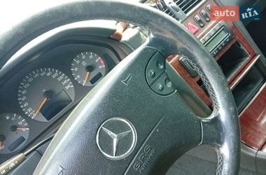 Седан Mercedes-Benz E-Class 2001 в Одесі