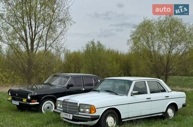 Седан Mercedes-Benz E-Class 1981 в Каменке
