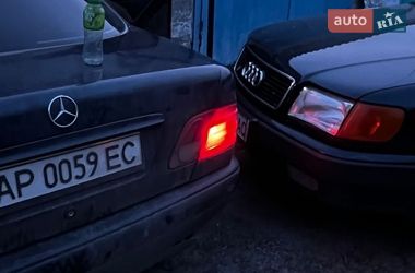 Седан Mercedes-Benz E-Class 1999 в Запоріжжі