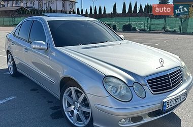 Седан Mercedes-Benz E-Class 2003 в Львове