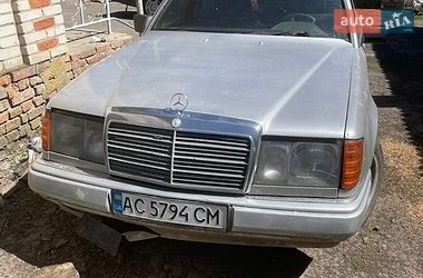 Седан Mercedes-Benz E-Class 1989 в Луцьку