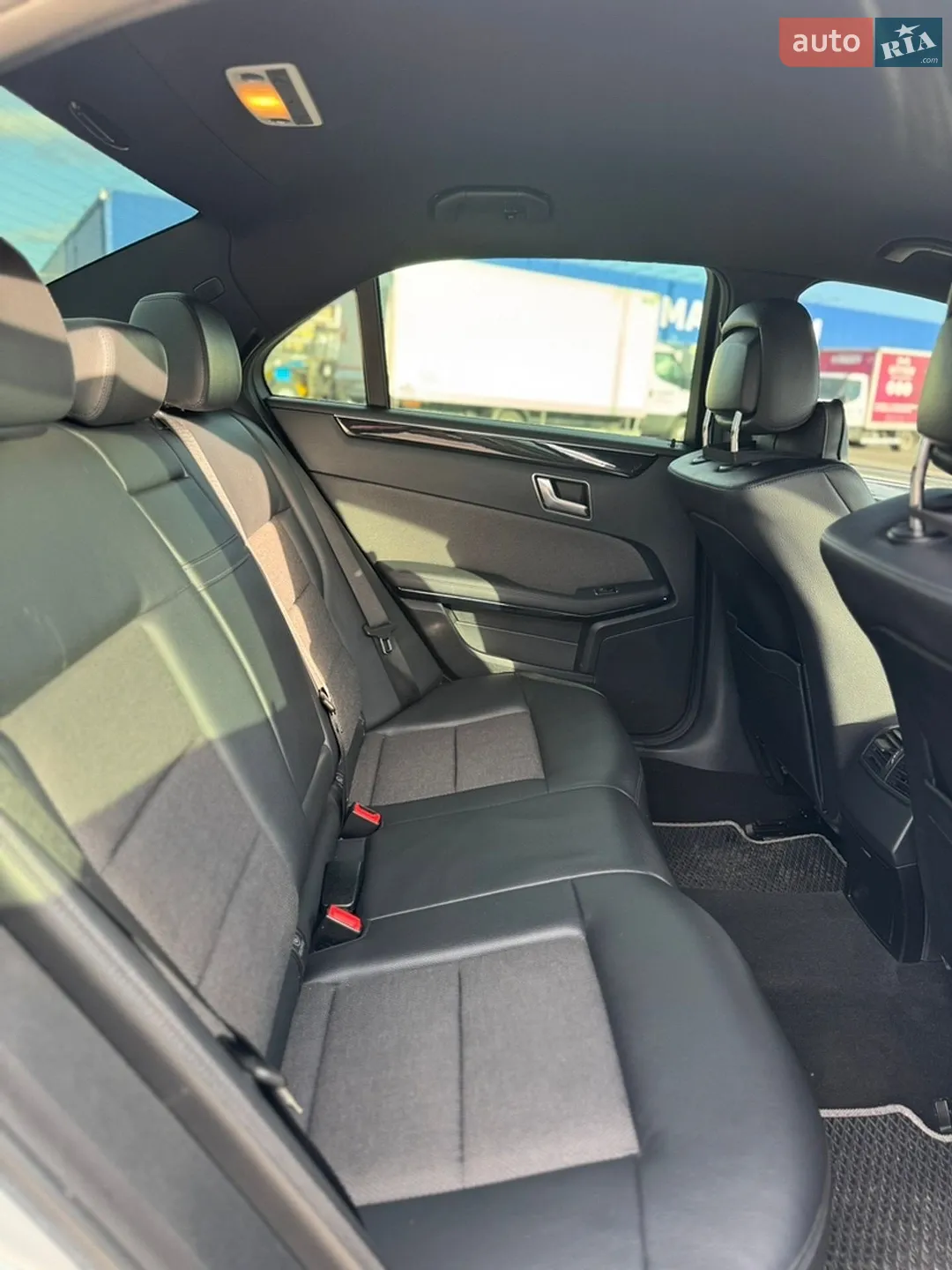 2012 Mercedes-Benz E-klasse - мініатюра 21