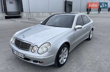 Седан Mercedes-Benz E-Class 2002 в Львові