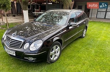 Універсал Mercedes-Benz E-Class 2008 в Чернівцях