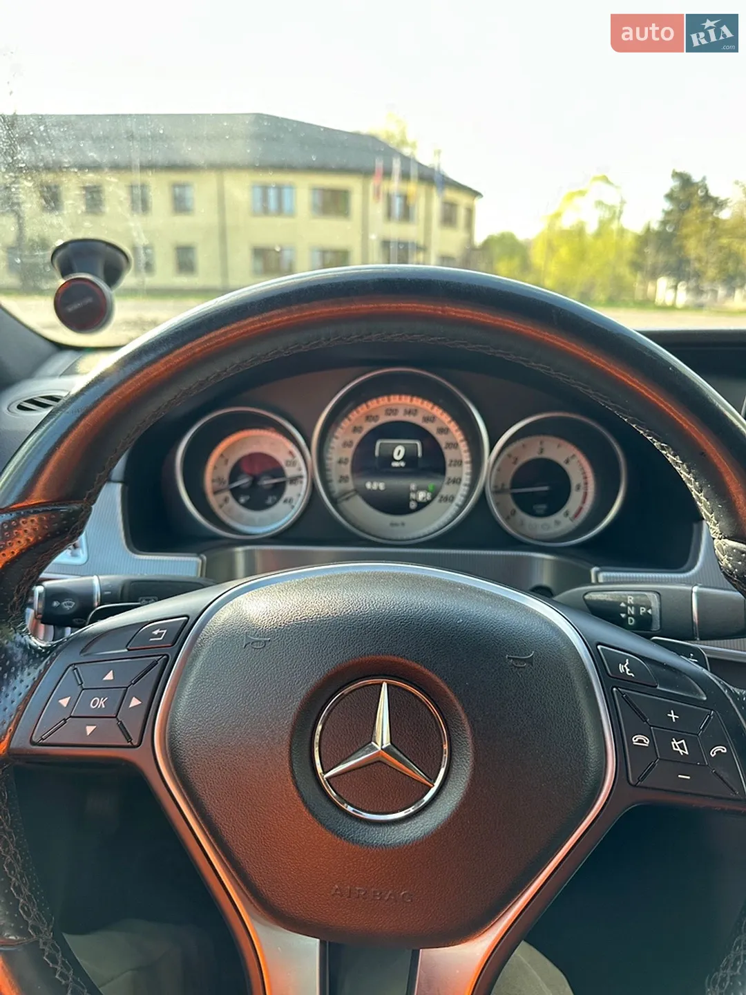 2013 Mercedes-Benz E-klasse - мініатюра 25