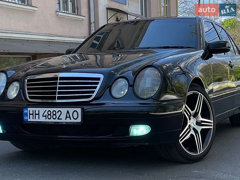 Mercedes-Benz E-Class 2001