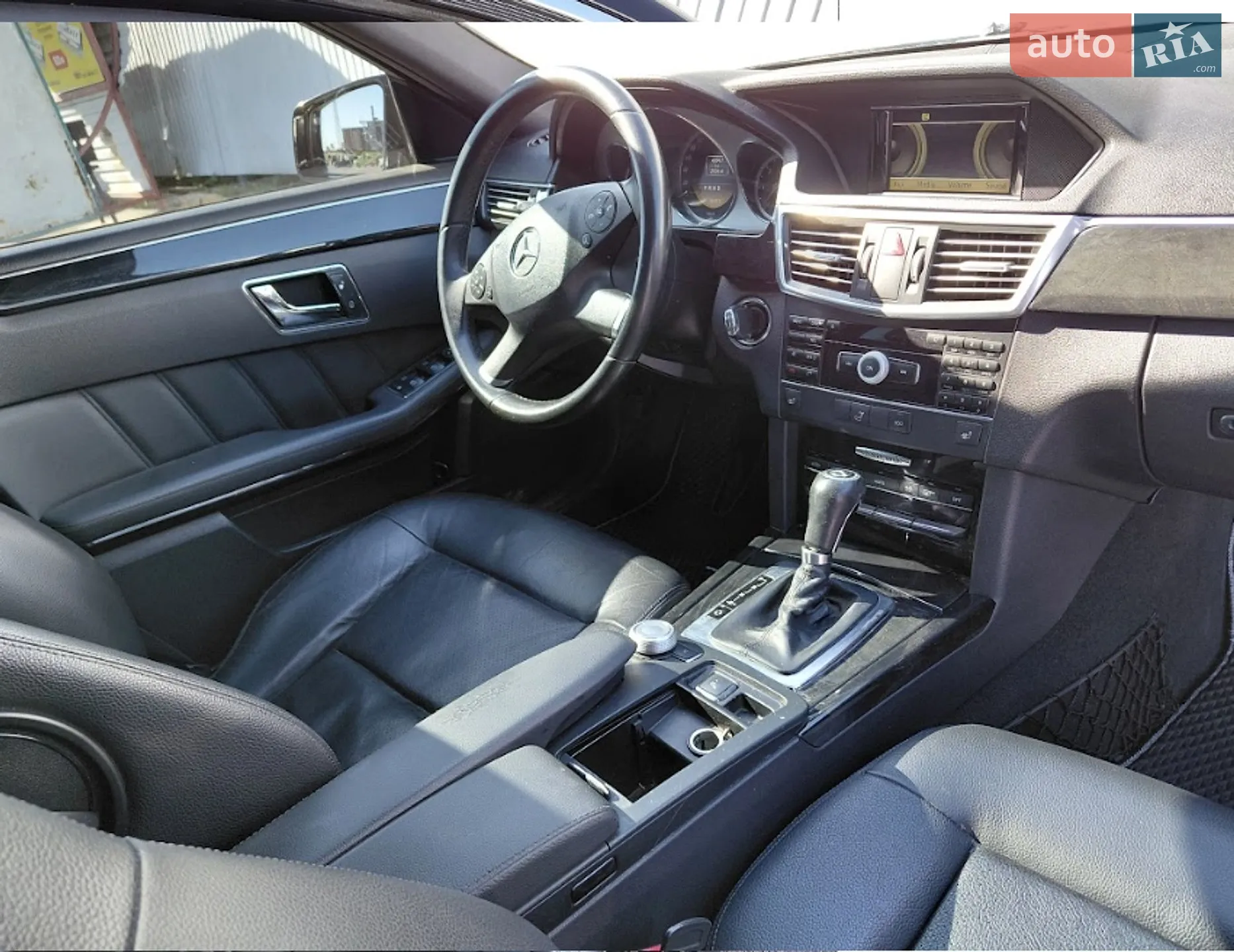 2010 Mercedes-Benz E-klasse - мініатюра 3