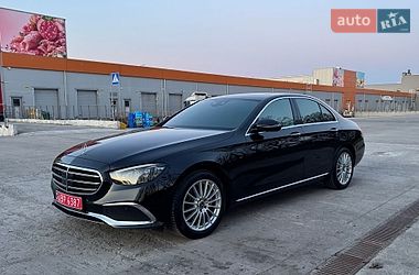 Седан Mercedes-Benz E-Class 2021 в Києві