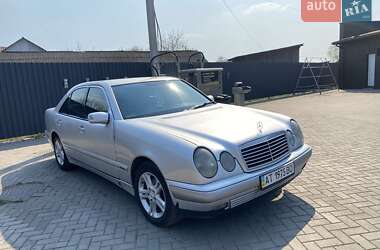 Седан Mercedes-Benz E-Class 1996 в Львове