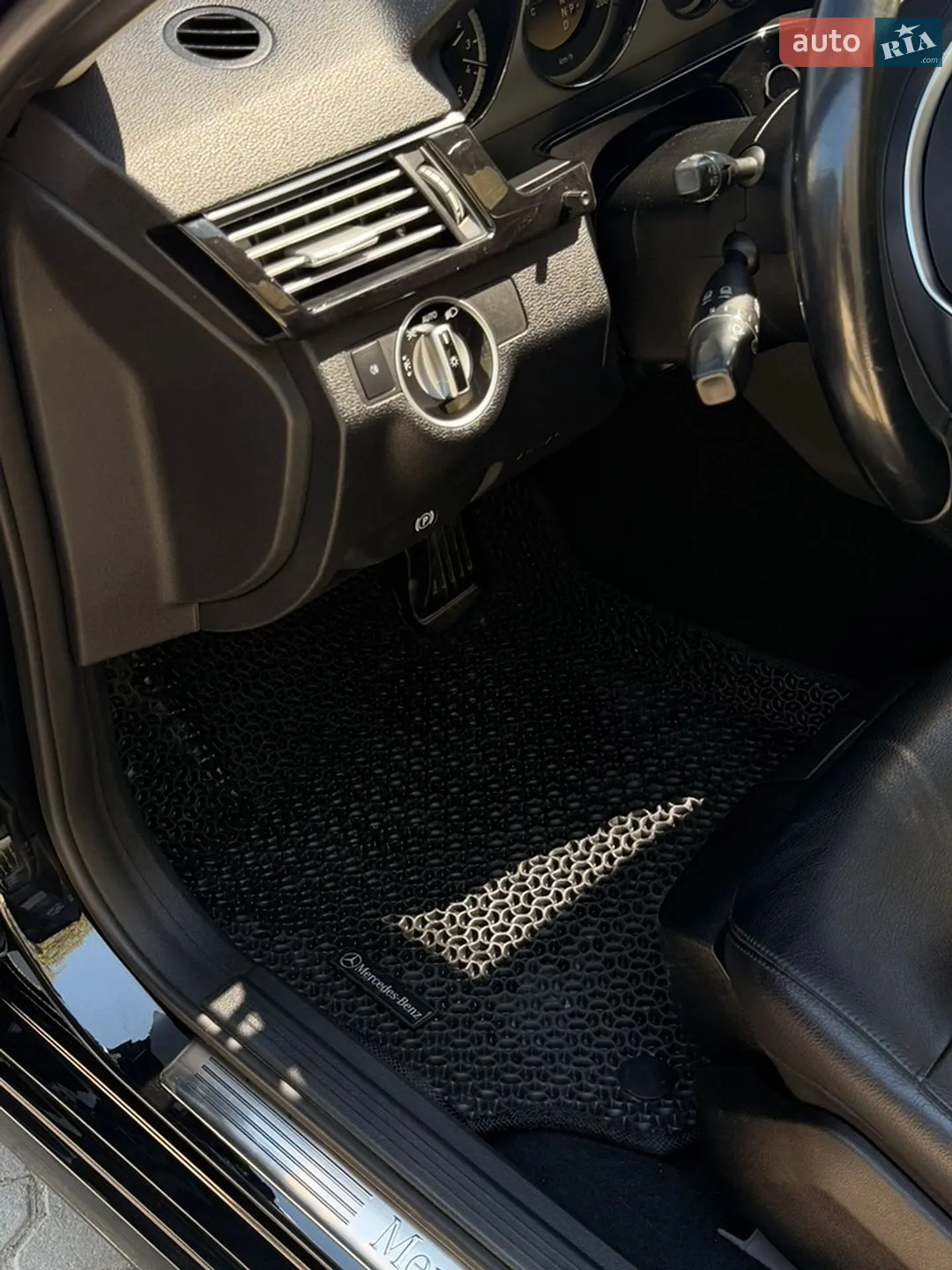2012 Mercedes-Benz E-klasse - мініатюра 23