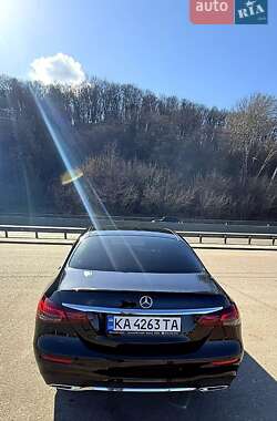 Седан Mercedes-Benz E-Class 2023 в Киеве