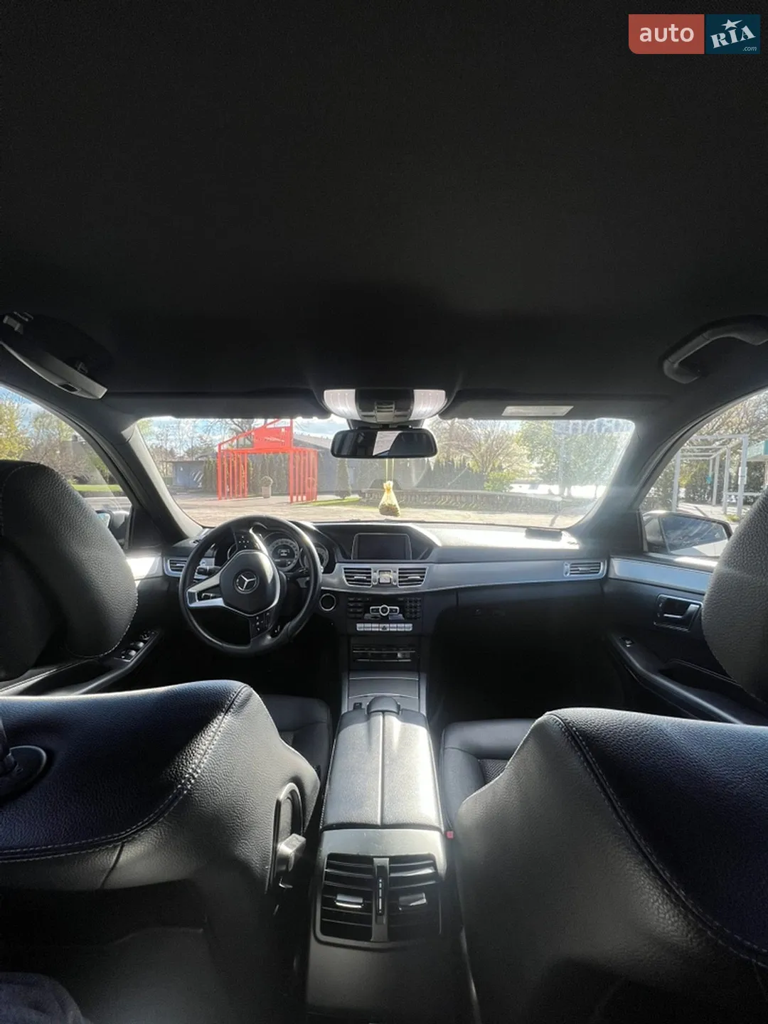 2013 Mercedes-Benz E-klasse - мініатюра 21
