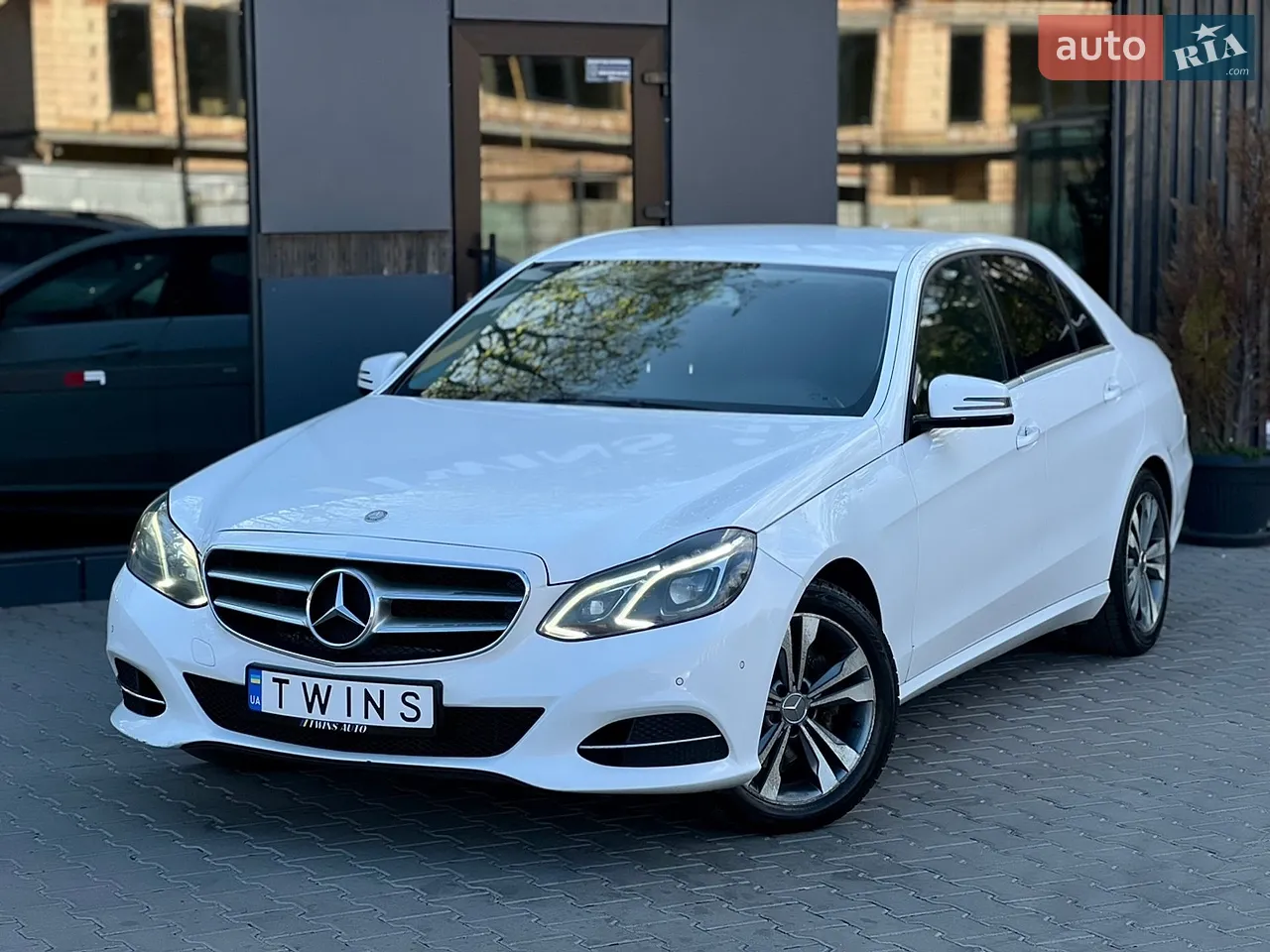 2014 Mercedes-Benz E-klasse - мініатюра 30
