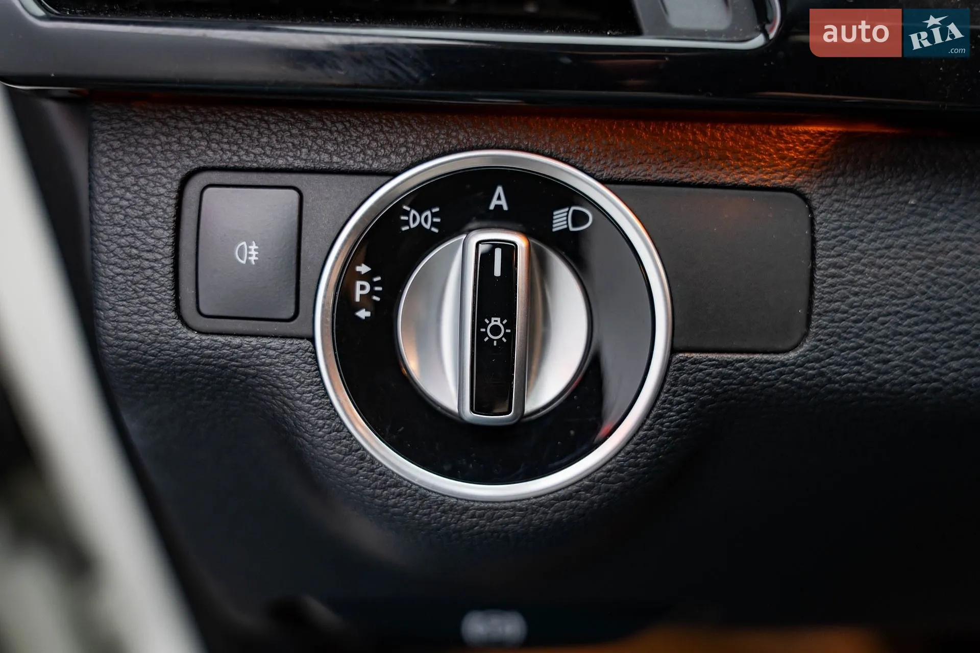2010 Mercedes-Benz E-klasse - мініатюра 18