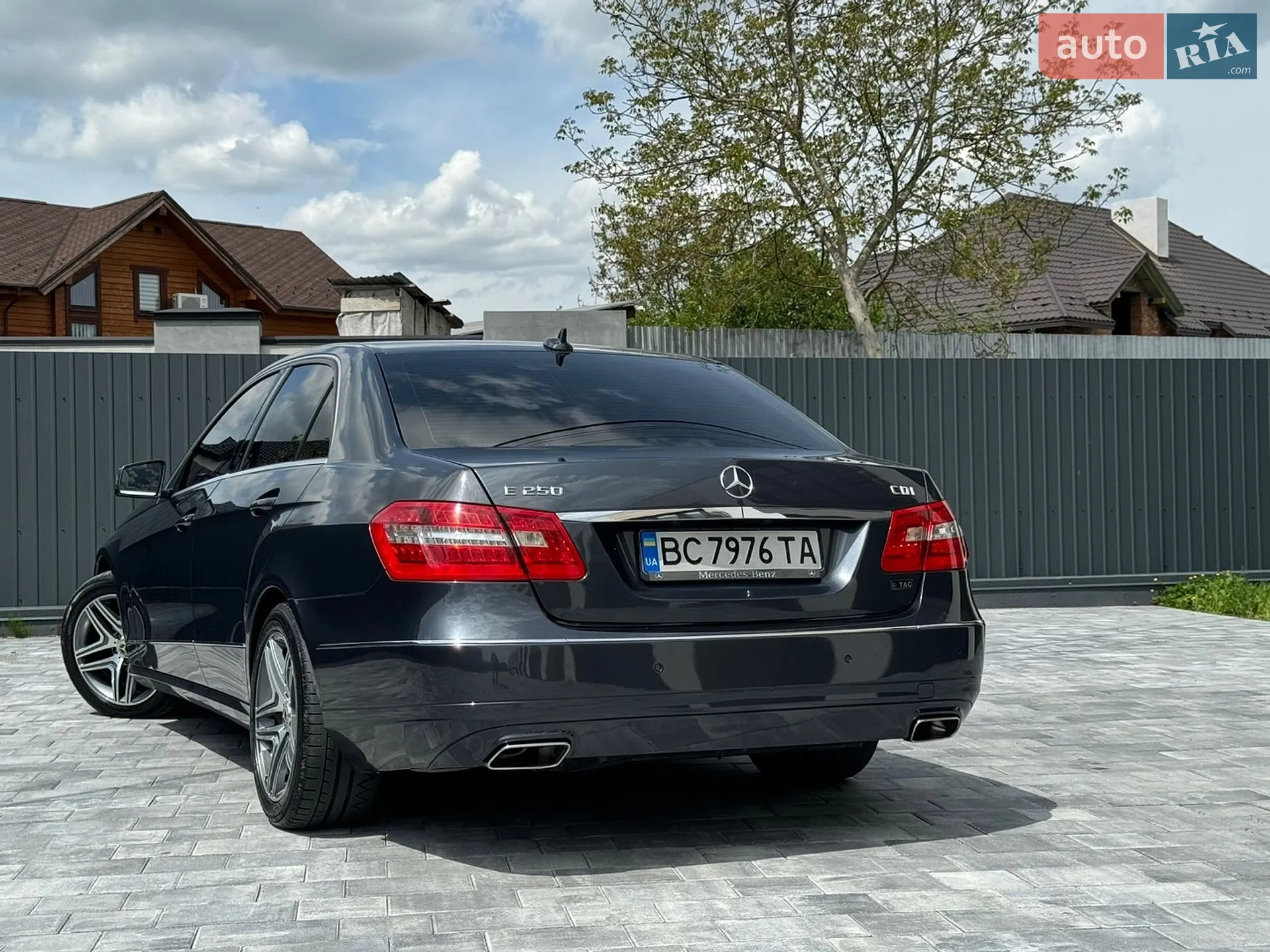 2012 Mercedes-Benz E-klasse - мініатюра 33