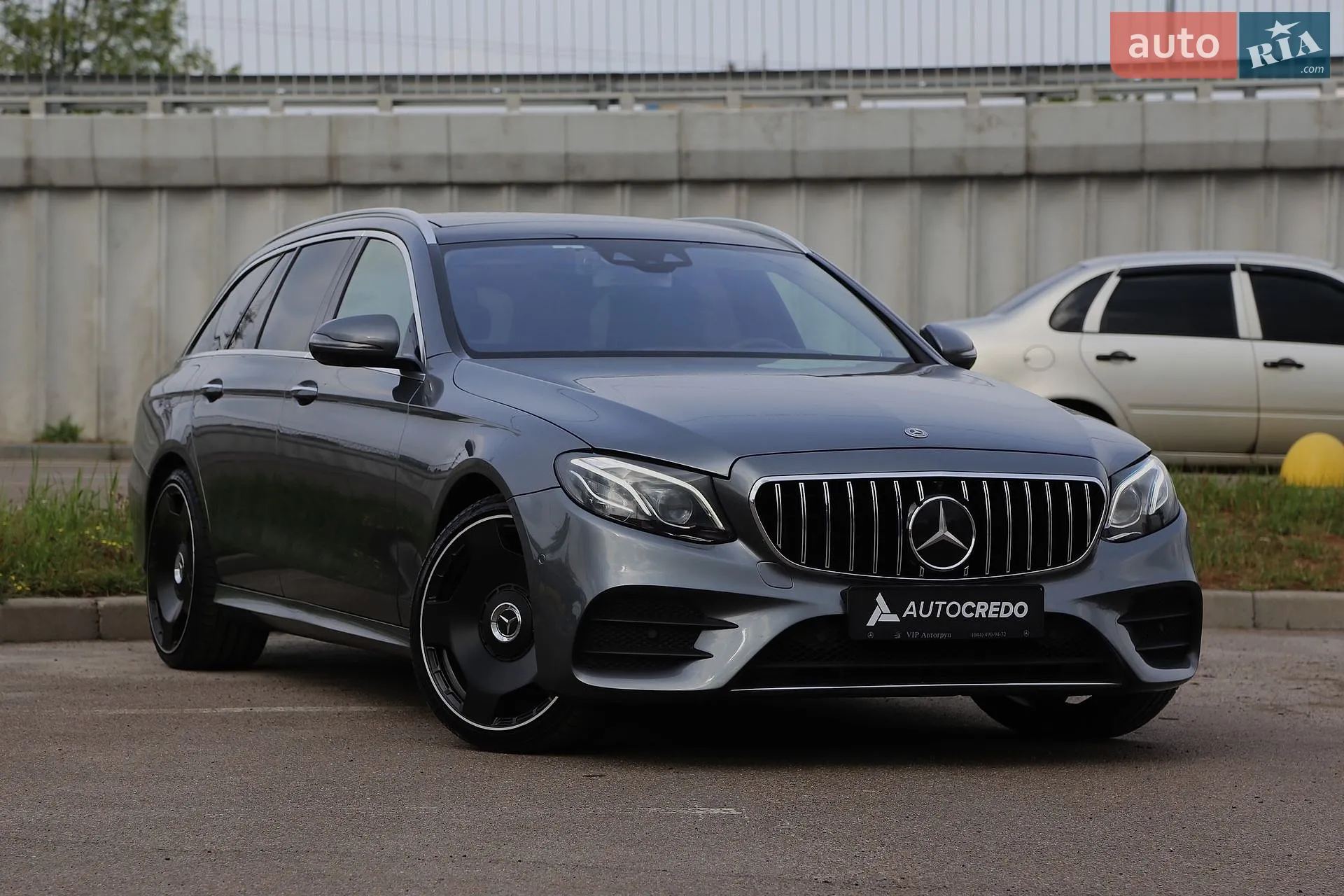 2018 Mercedes-Benz E-klasse - фото 1