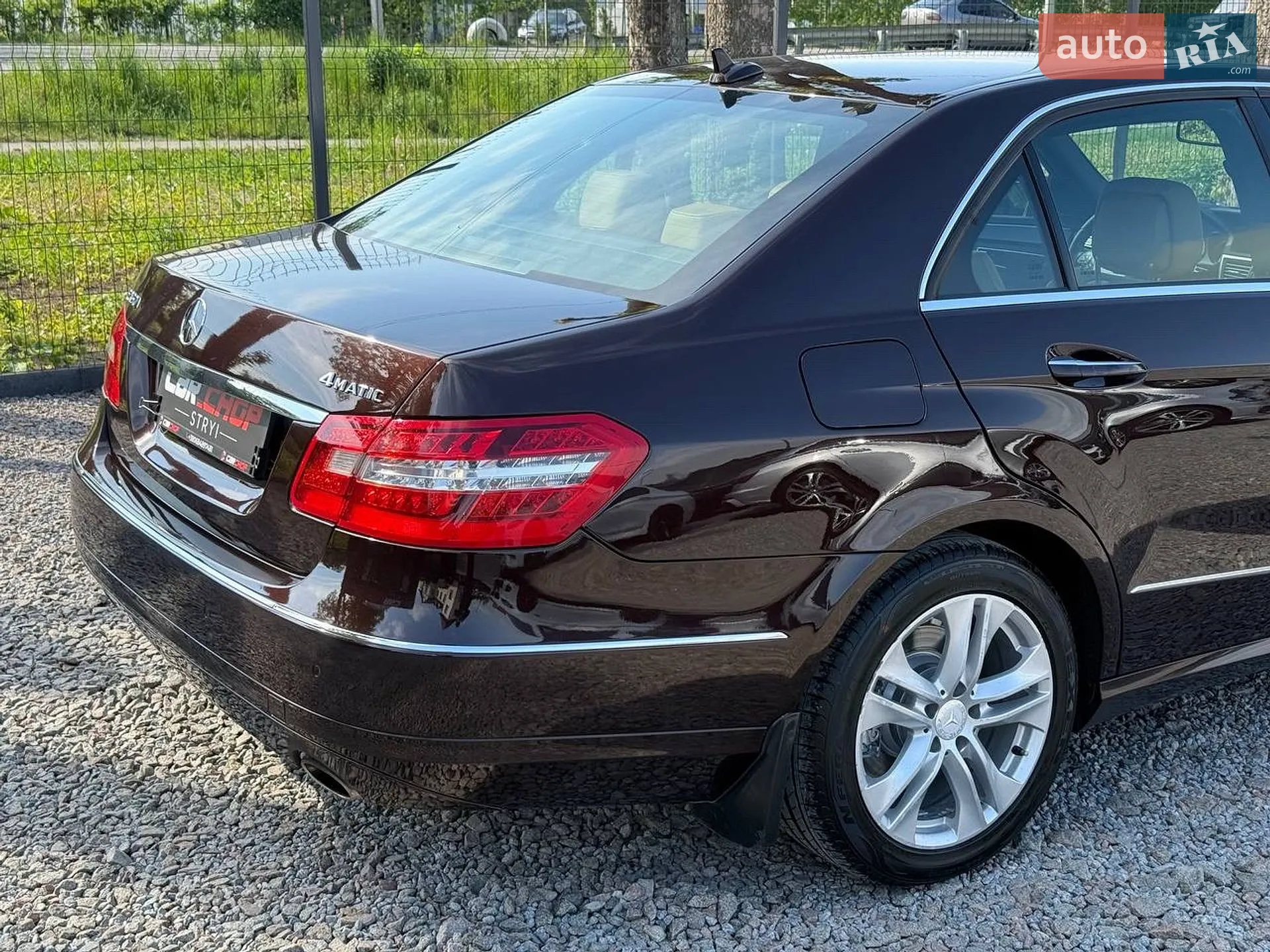 2010 Mercedes-Benz E-klasse - мініатюра 18