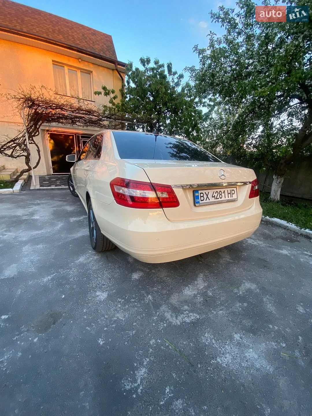 2012 Mercedes-Benz E-klasse - мініатюра 29