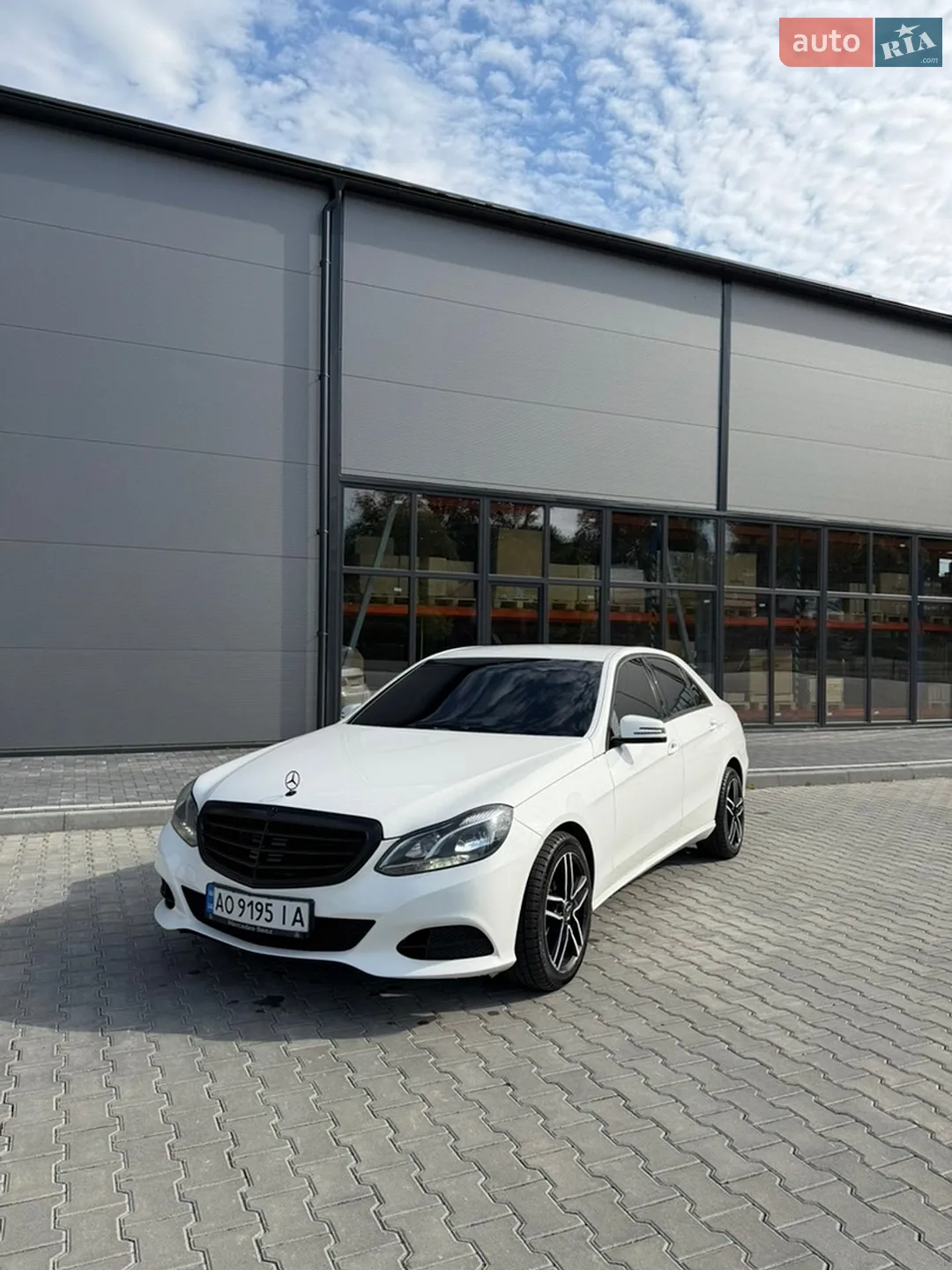 2013 Mercedes-Benz E-klasse - мініатюра 14