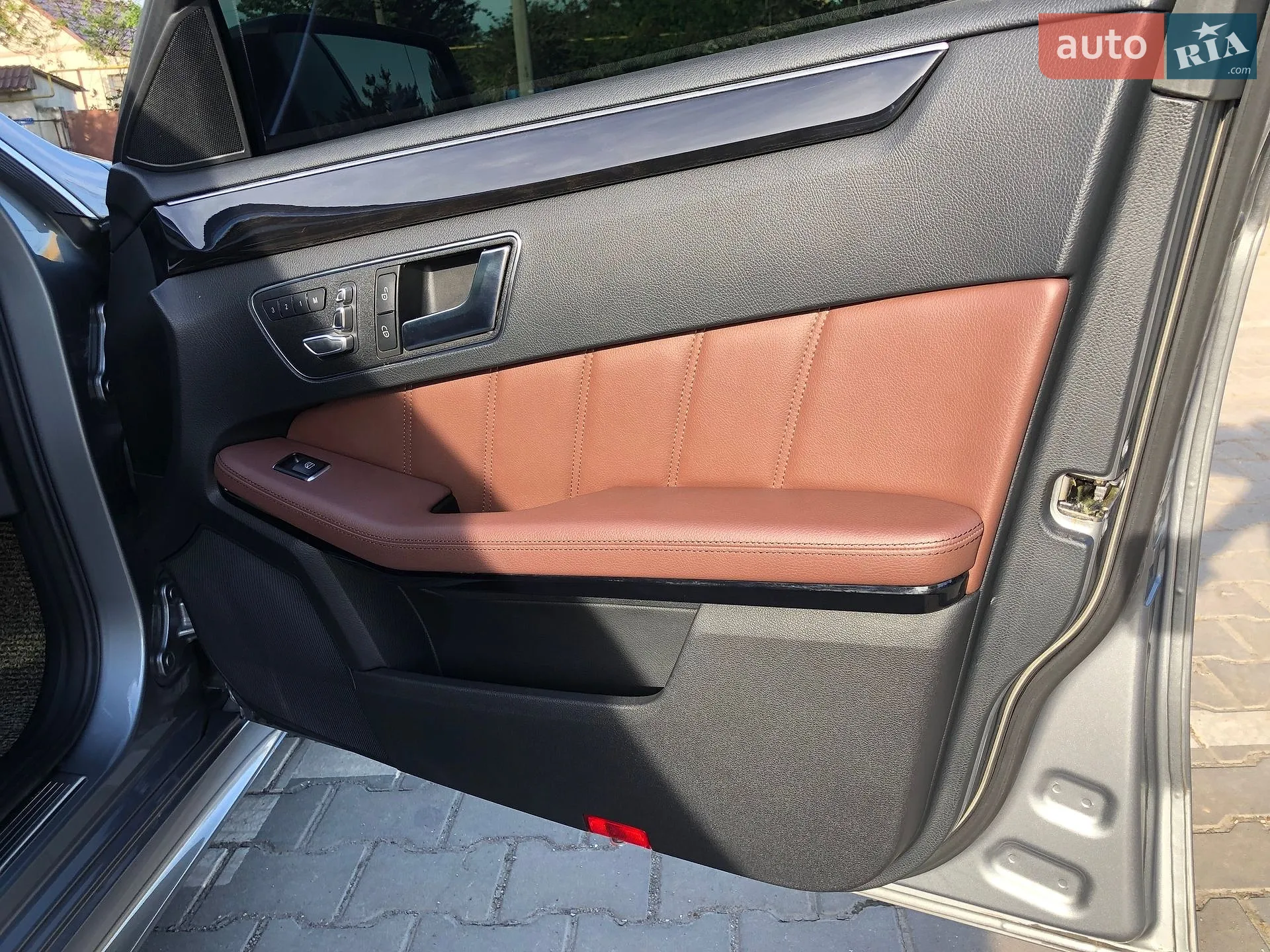 2013 Mercedes-Benz E-klasse - мініатюра 30