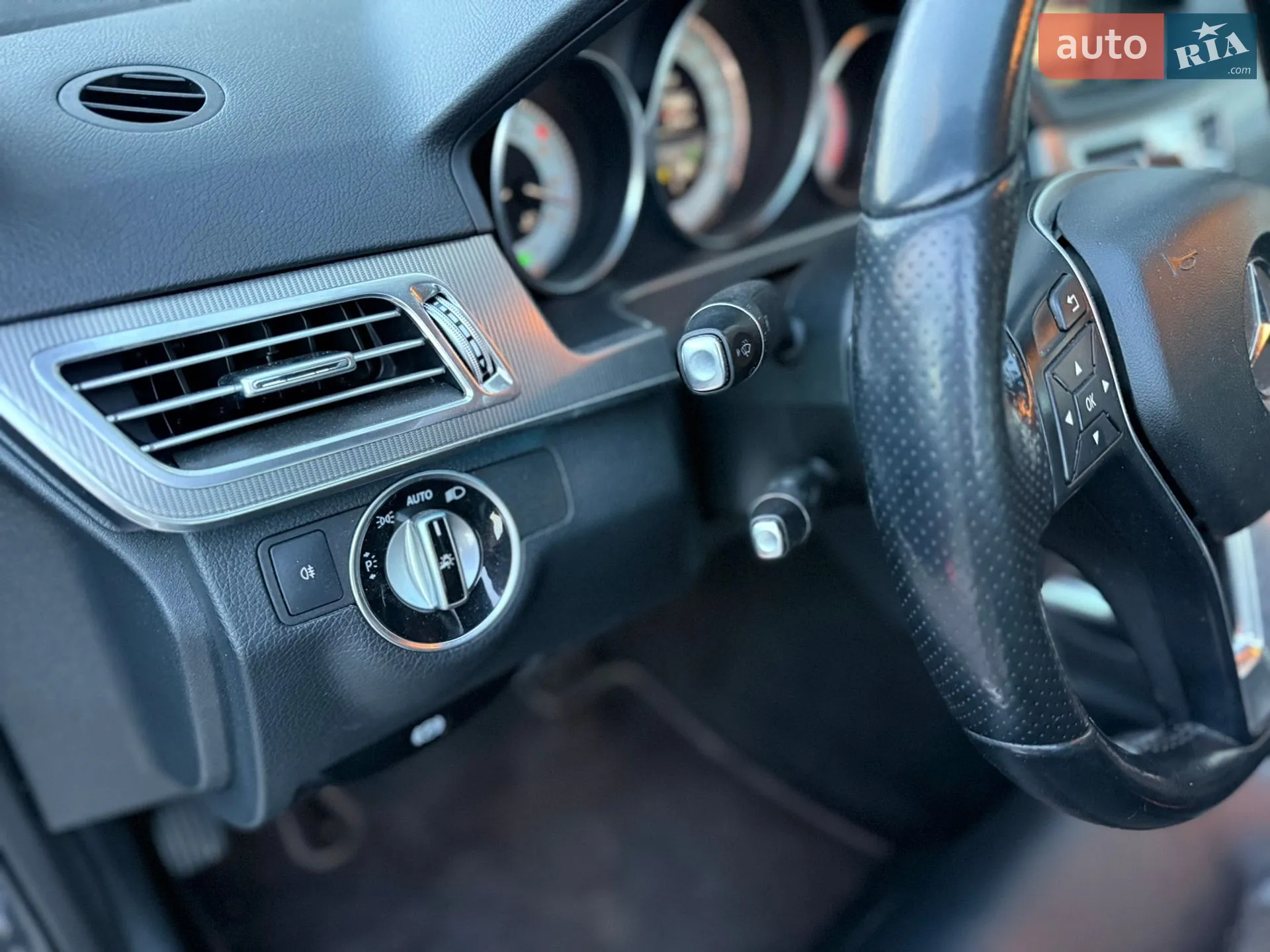 2013 Mercedes-Benz E-klasse - мініатюра 27