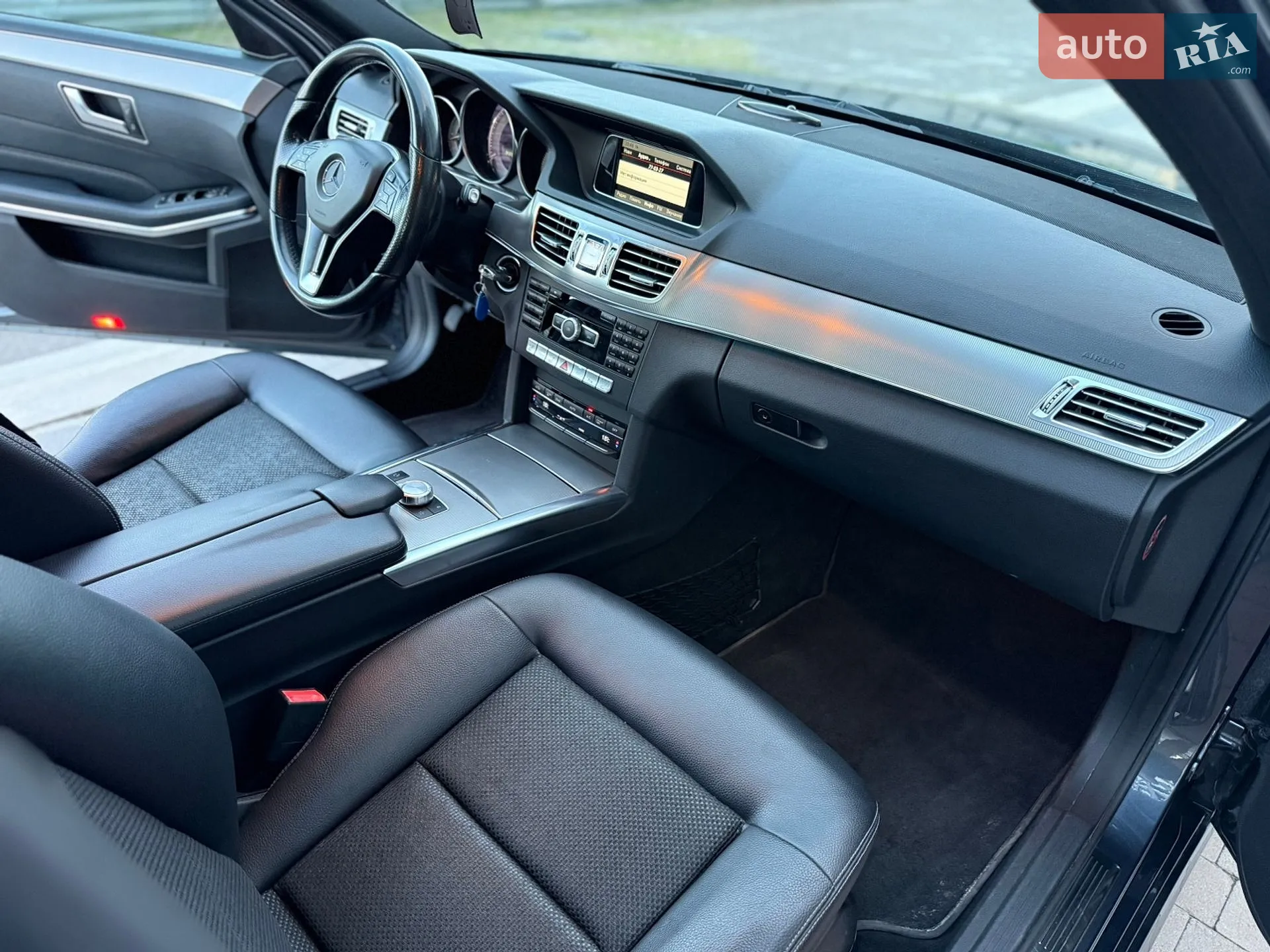 2013 Mercedes-Benz E-klasse - мініатюра 33