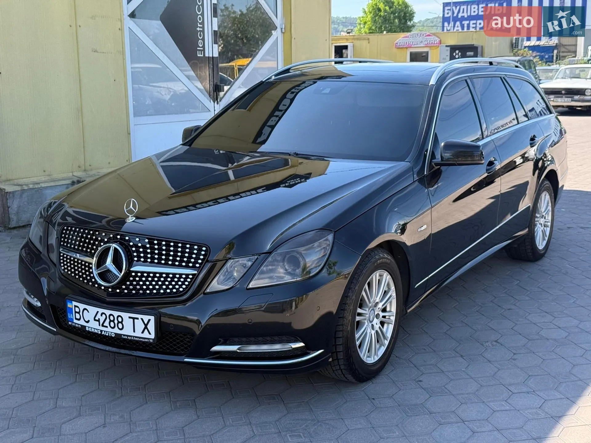 2011 Mercedes-Benz E-klasse - мініатюра 2