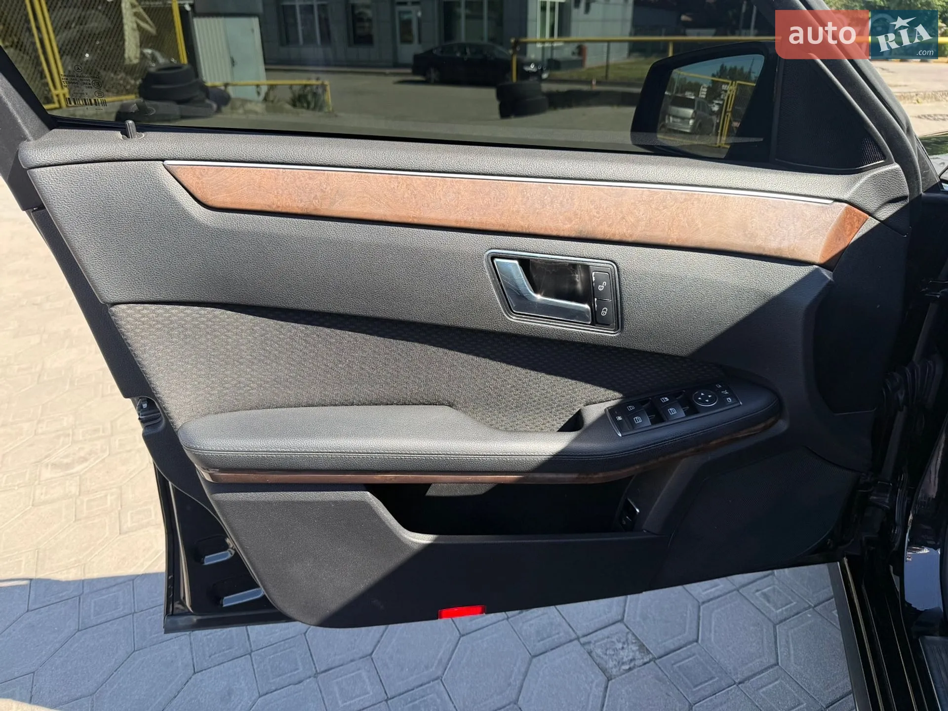 2011 Mercedes-Benz E-klasse - мініатюра 17