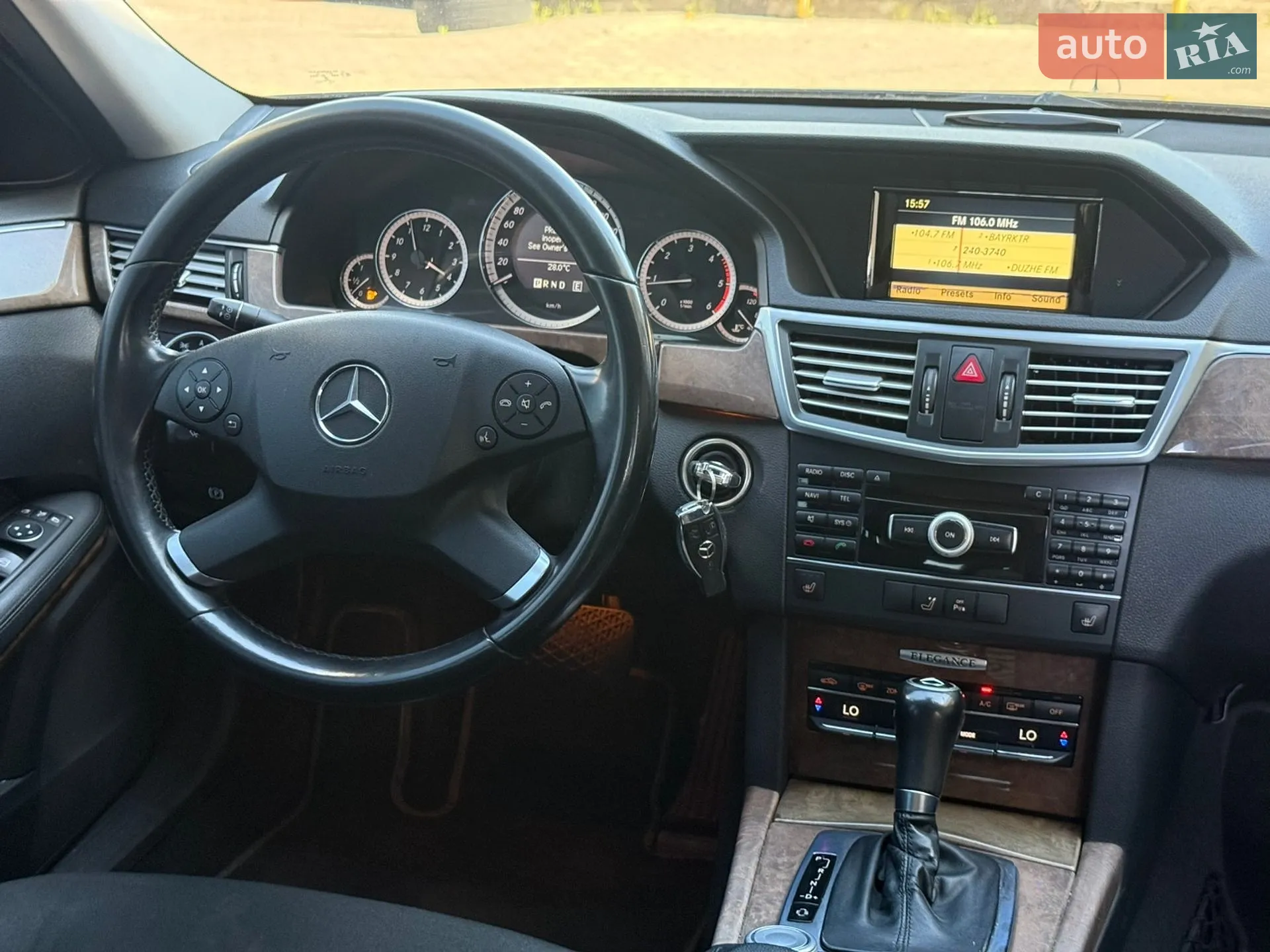 2011 Mercedes-Benz E-klasse - мініатюра 31
