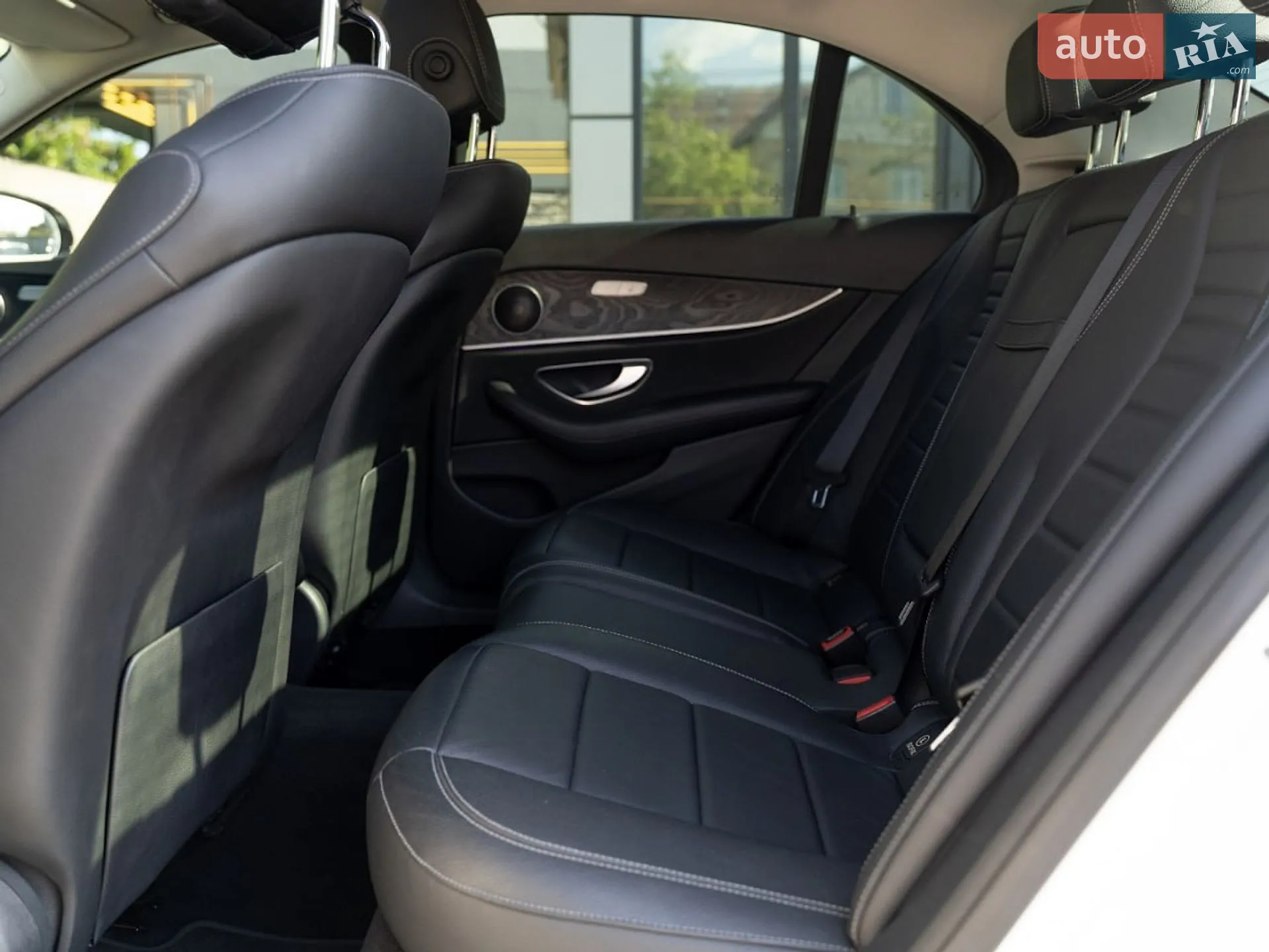 2016 Mercedes-Benz E-klasse - мініатюра 36