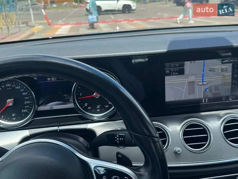 Mercedes-Benz E-Class 2019 VIN WDDZF8EB3LA699420 фото оголошення 24 з 71