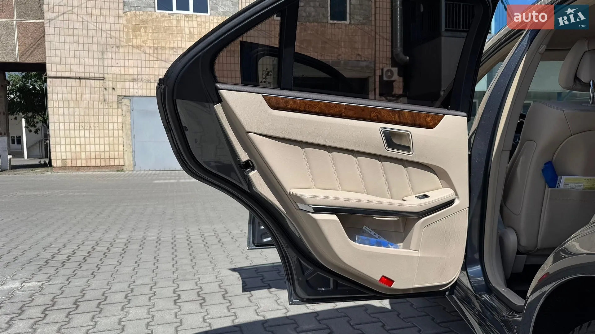 2013 Mercedes-Benz E-klasse - мініатюра 21