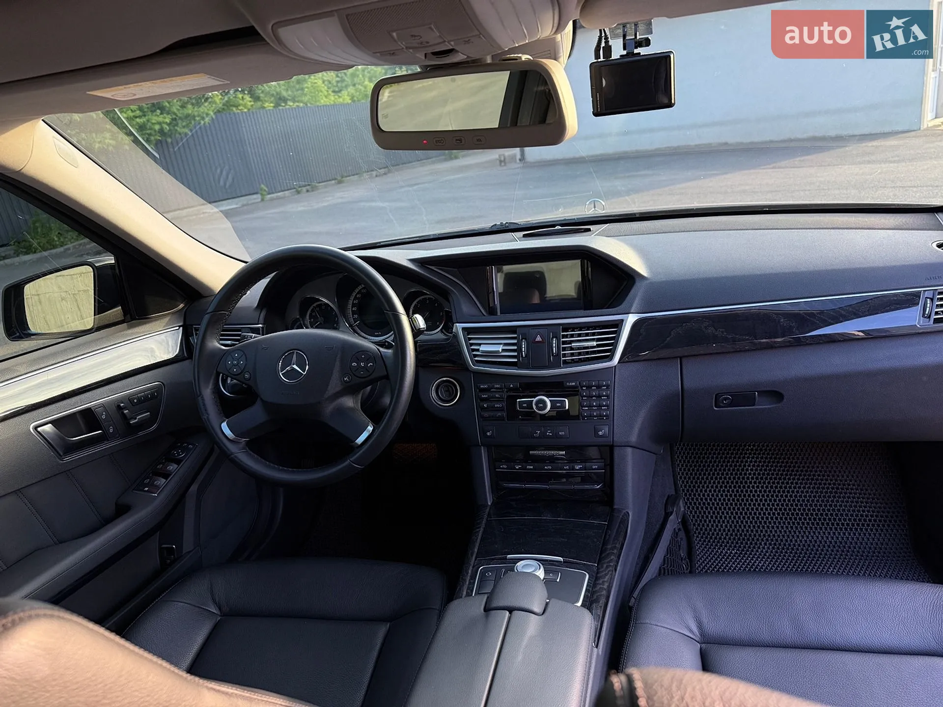 2012 Mercedes-Benz E-klasse - мініатюра 13