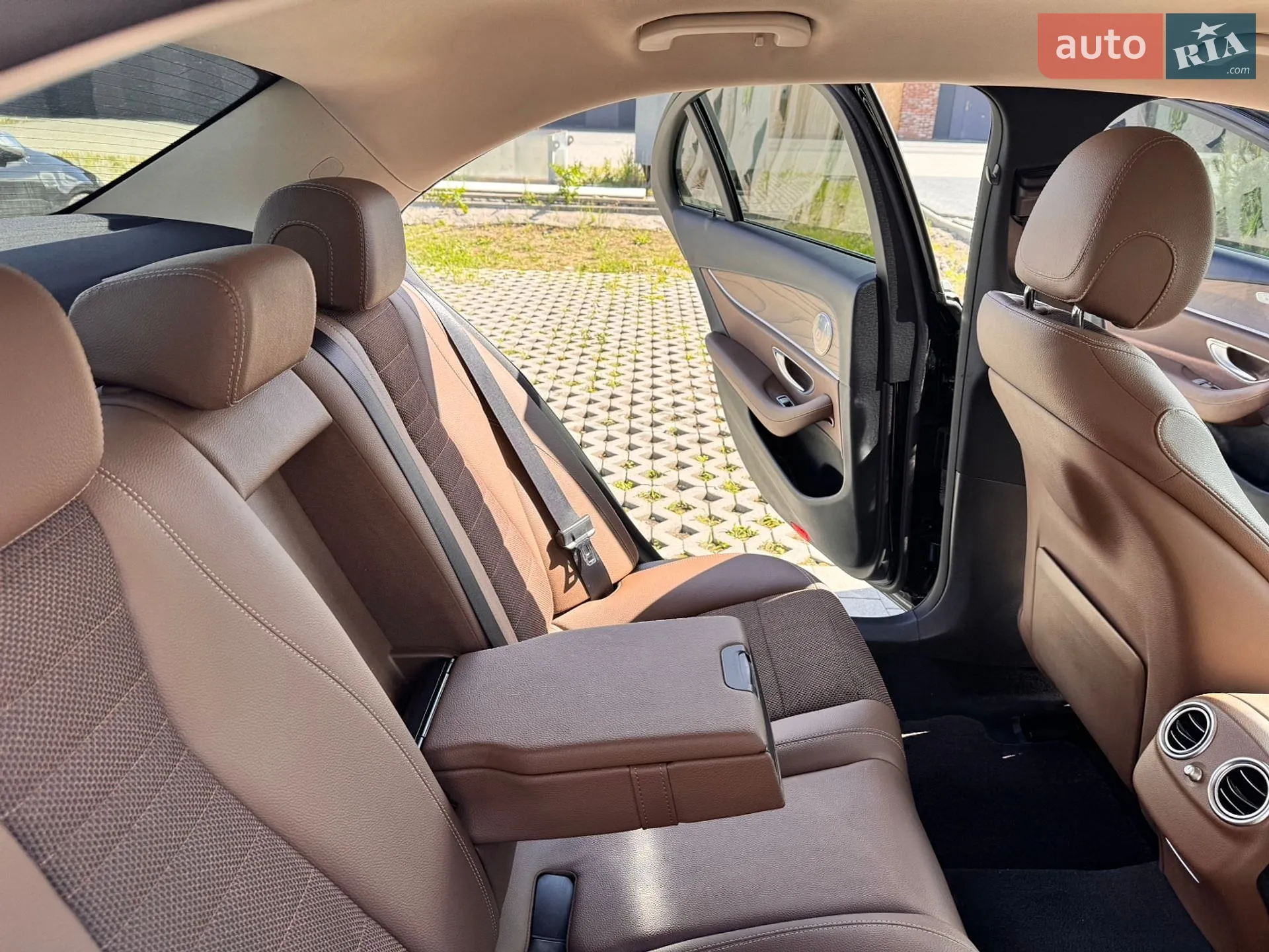 2021 Mercedes-Benz E-klasse - мініатюра 32