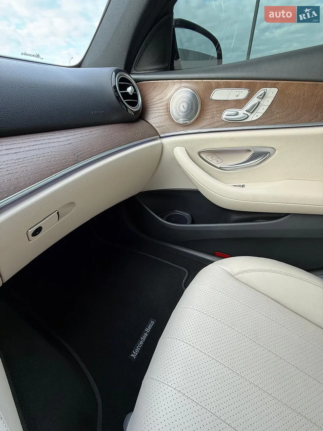 2022 Mercedes-Benz E-klasse - мініатюра 41
