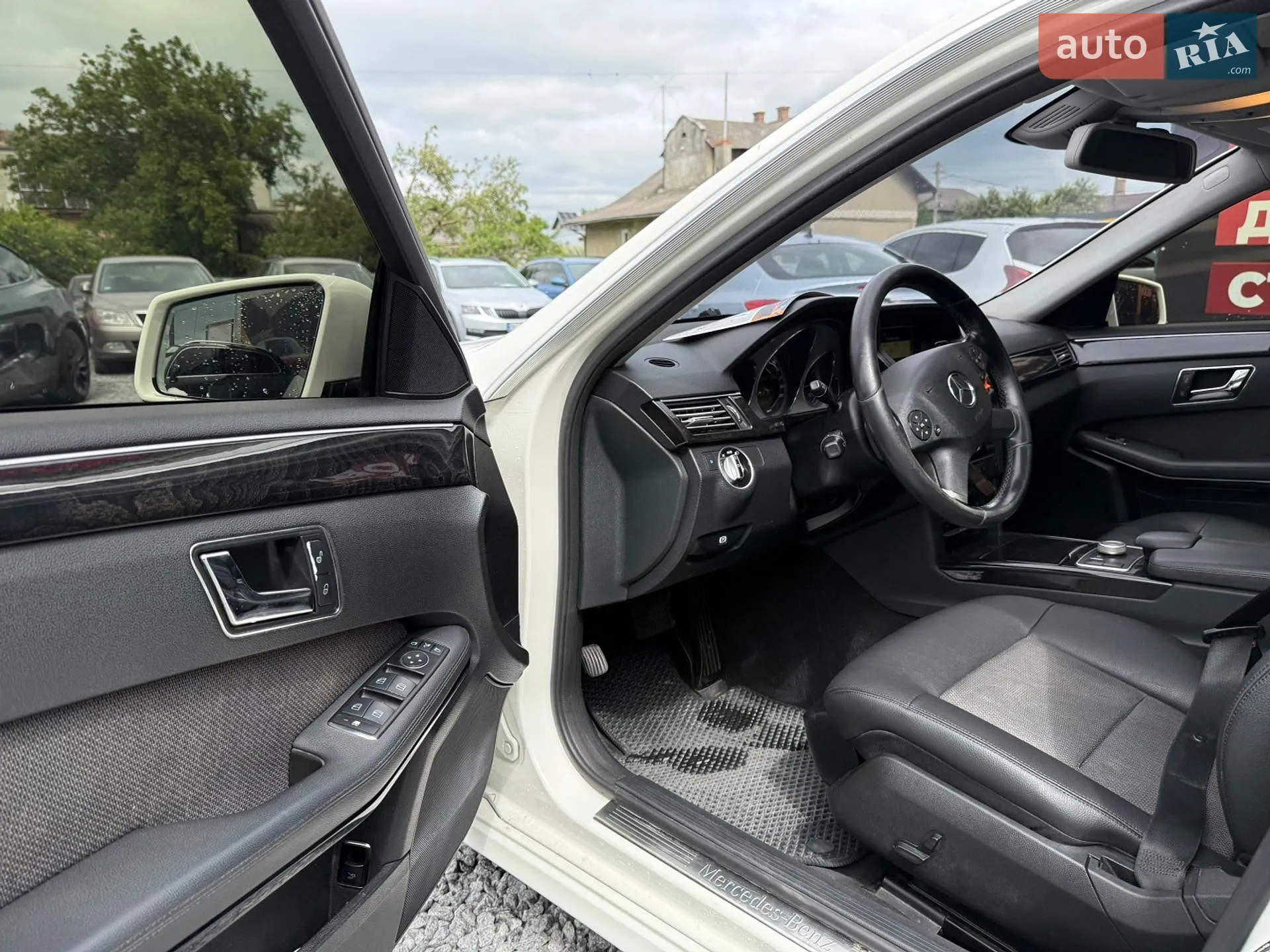 2011 Mercedes-Benz E-klasse - мініатюра 21