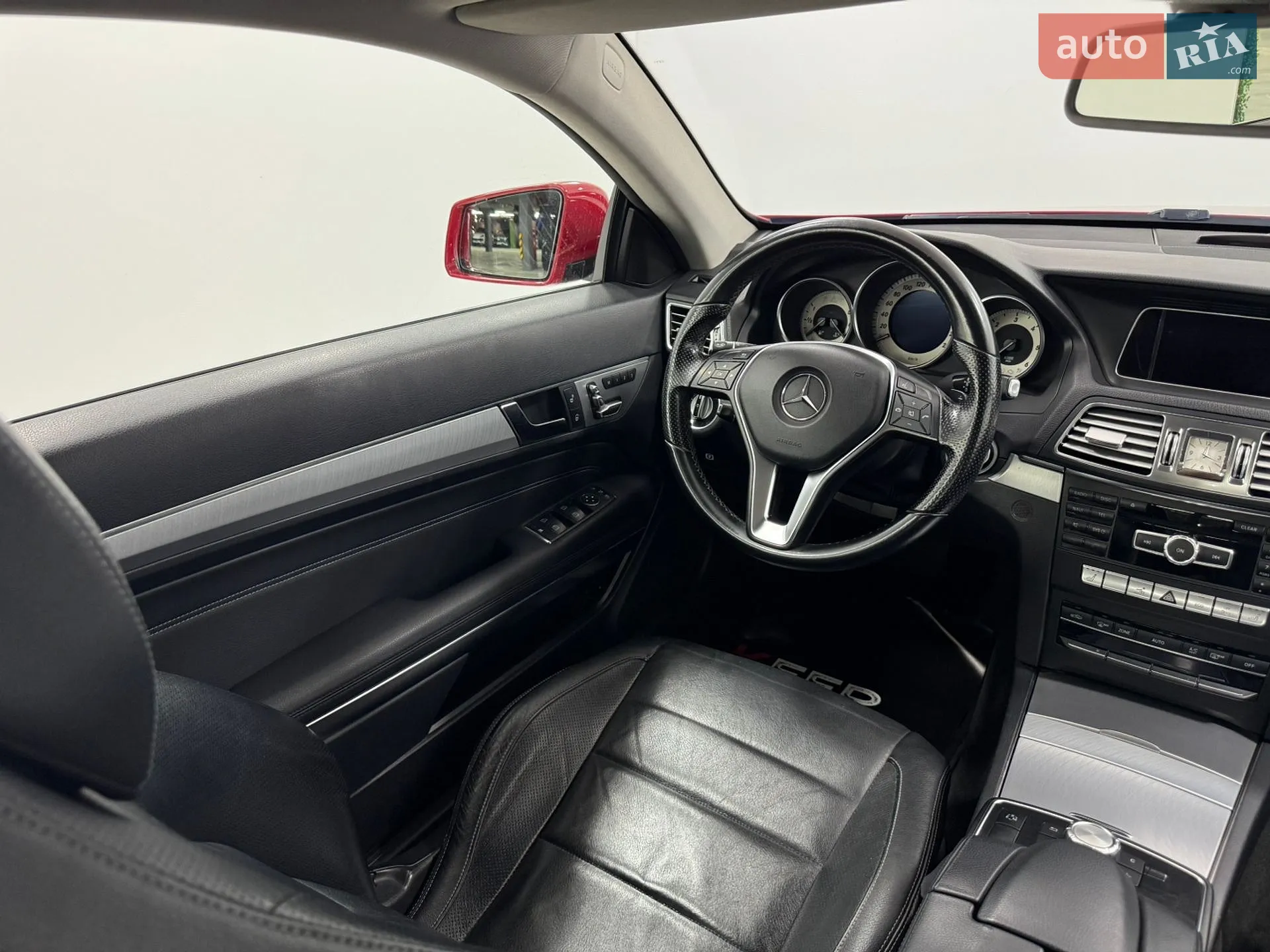 2013 Mercedes-Benz E-klasse - мініатюра 31