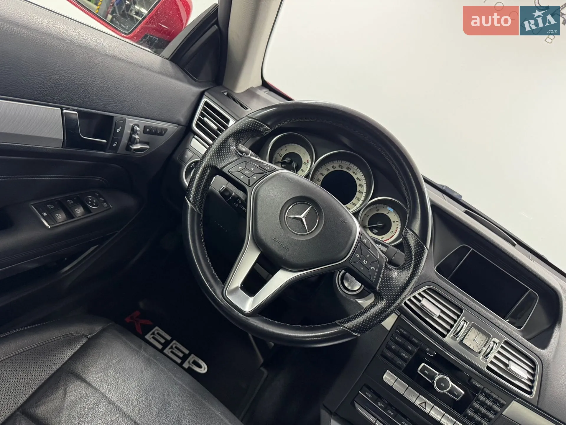 2013 Mercedes-Benz E-klasse - мініатюра 36