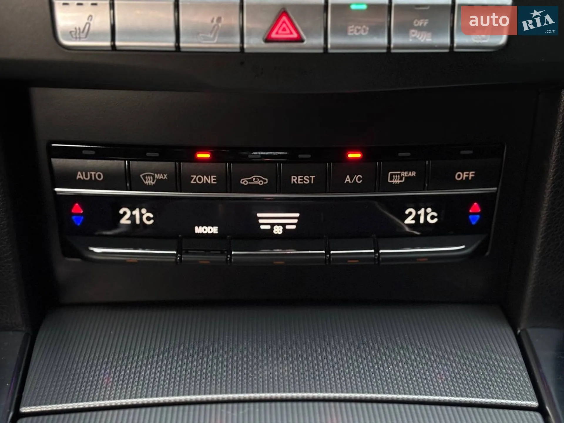 2013 Mercedes-Benz E-klasse - мініатюра 17