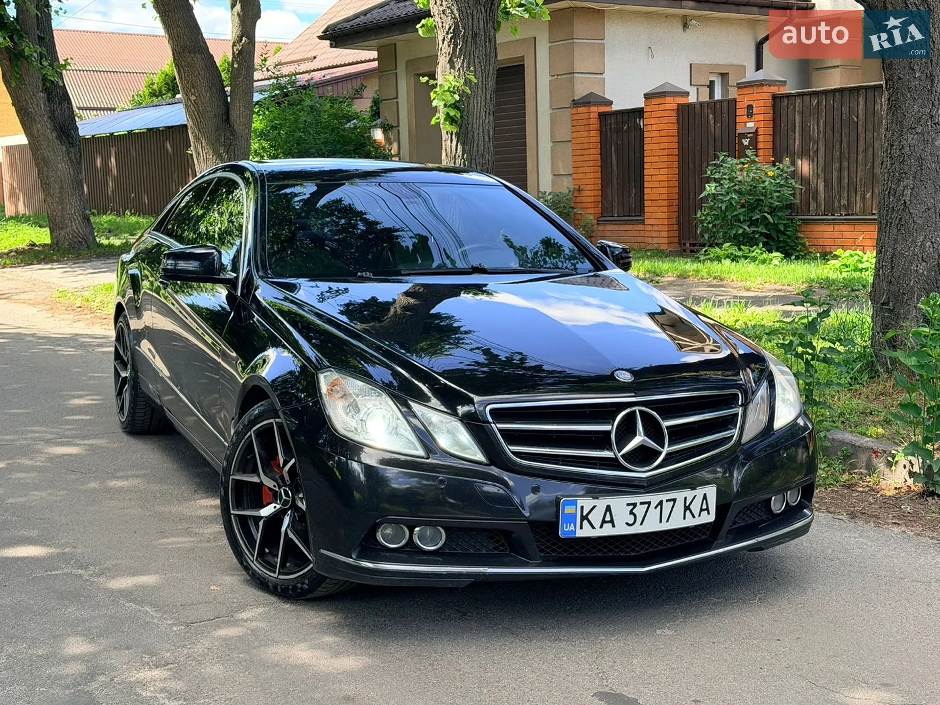 2011 Mercedes-Benz E-klasse - фото 1