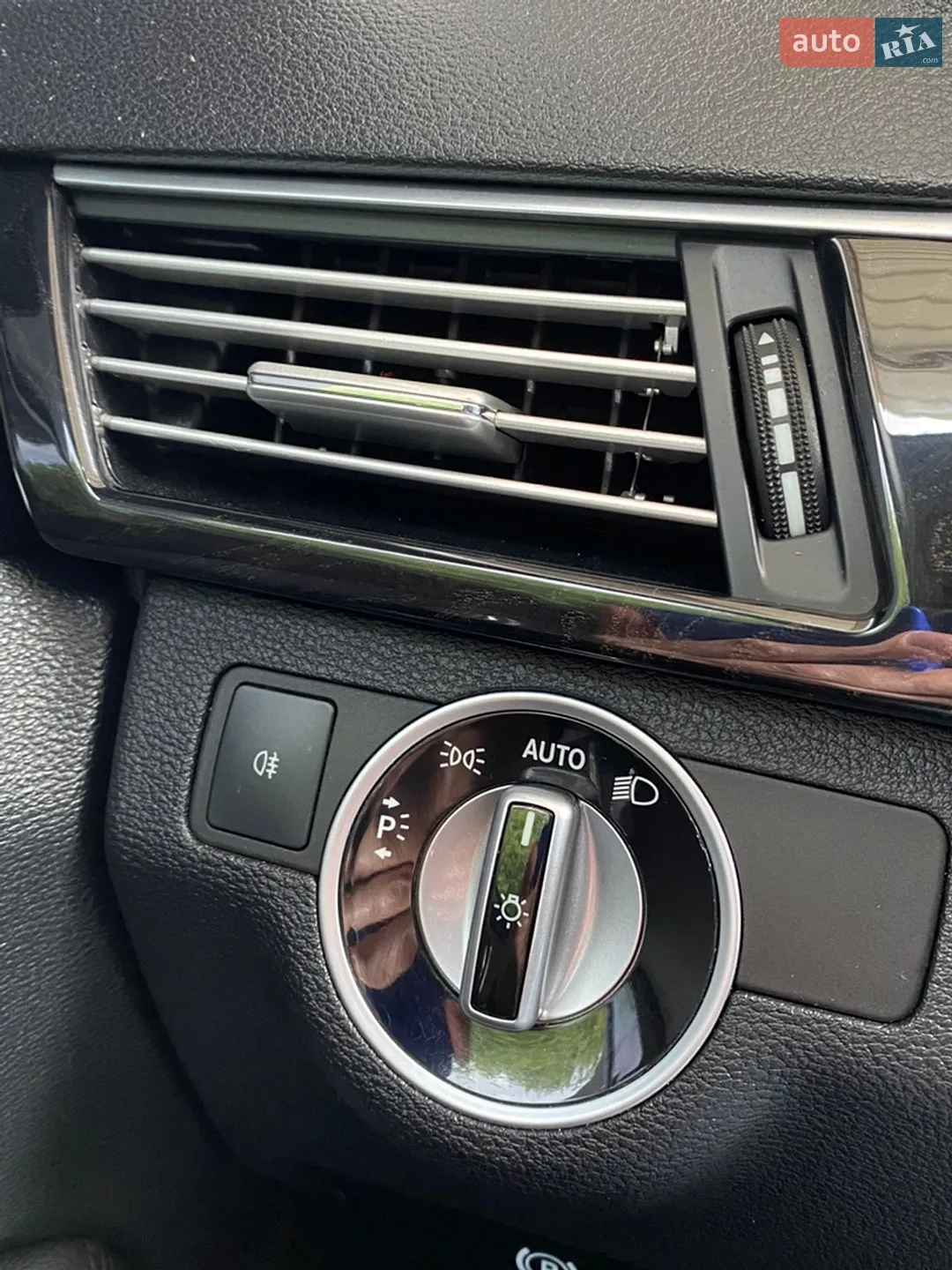 2012 Mercedes-Benz E-klasse - мініатюра 37
