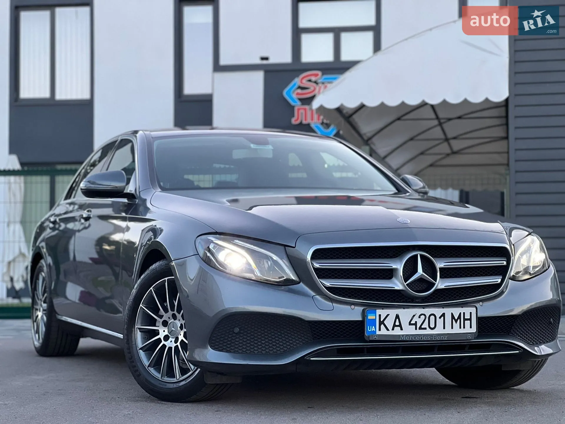 2016 Mercedes-Benz E-klasse - мініатюра 15