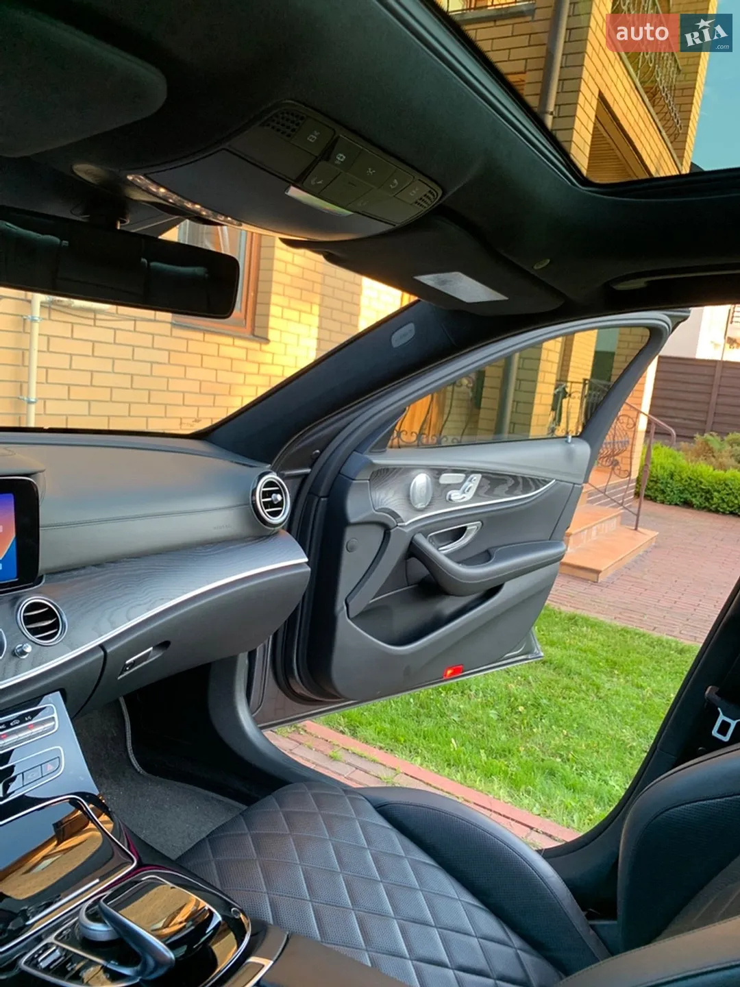 2016 Mercedes-Benz E-klasse - мініатюра 31