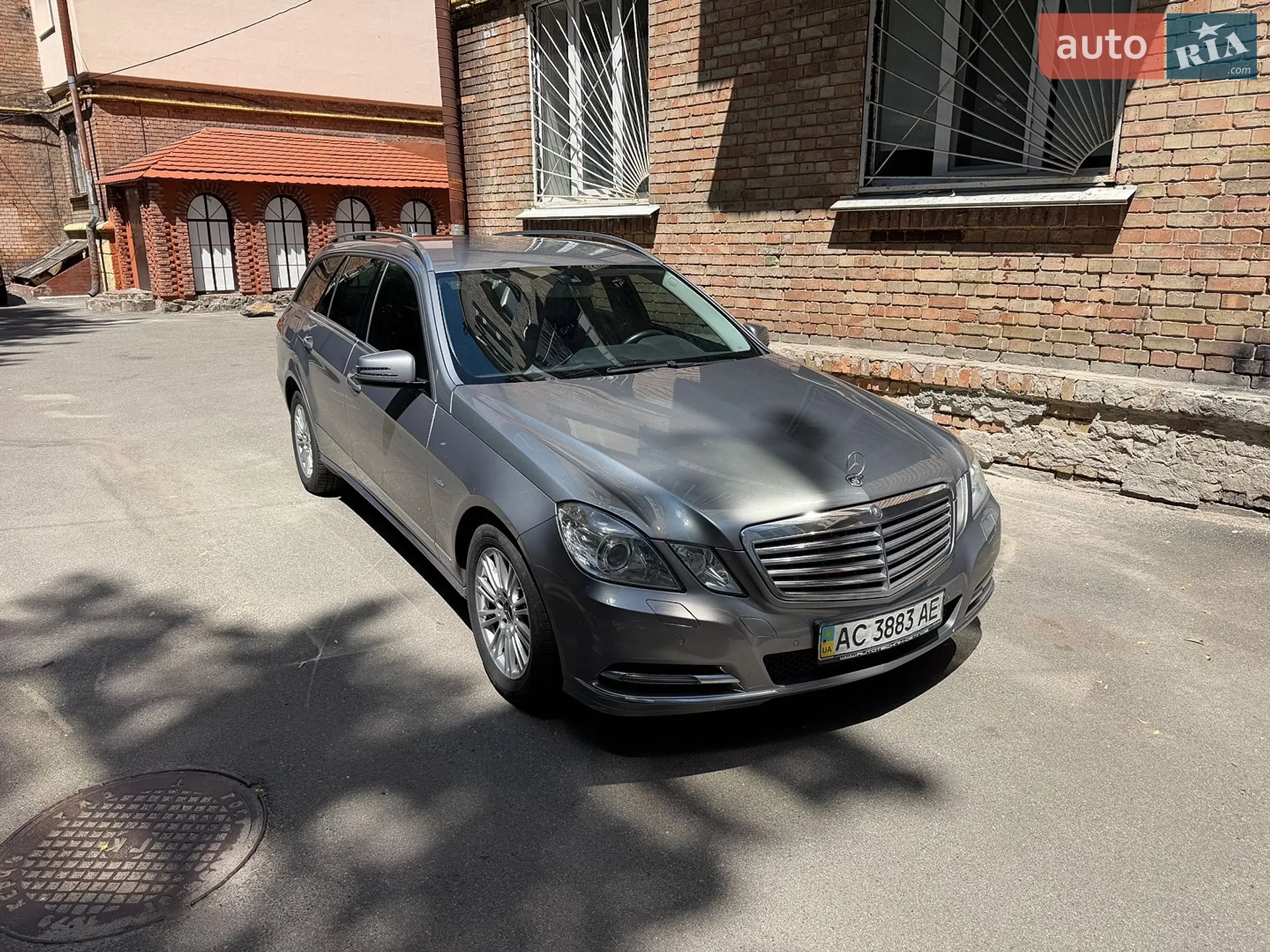 2010 Mercedes-Benz E-klasse - мініатюра 6
