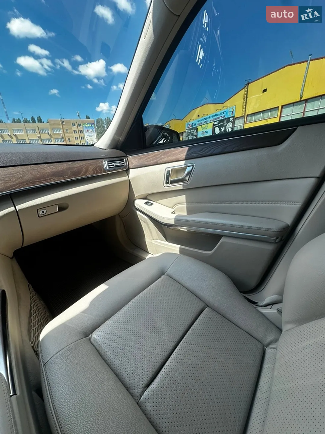 2013 Mercedes-Benz E-klasse - мініатюра 10