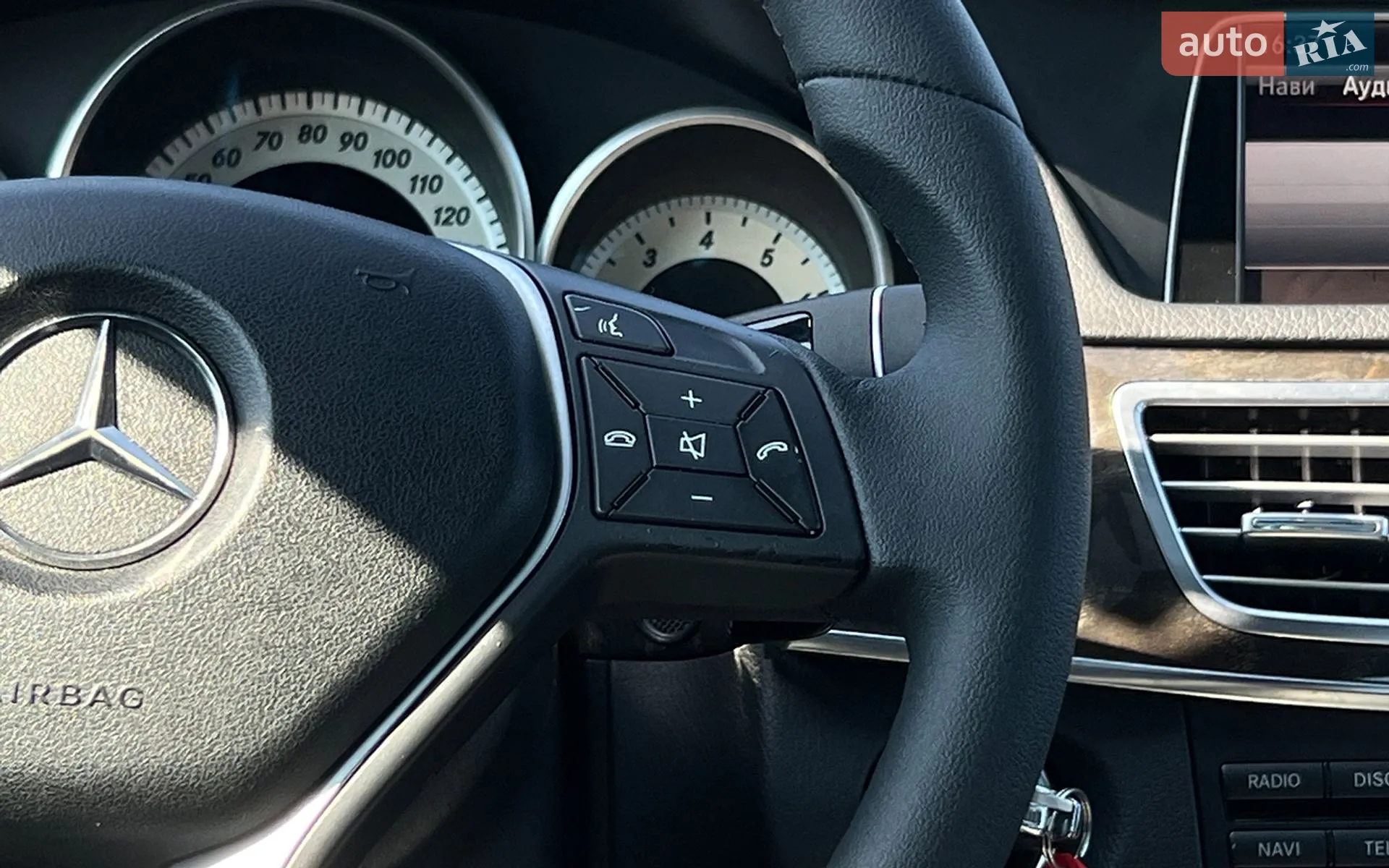 2013 Mercedes-Benz E-klasse - мініатюра 12