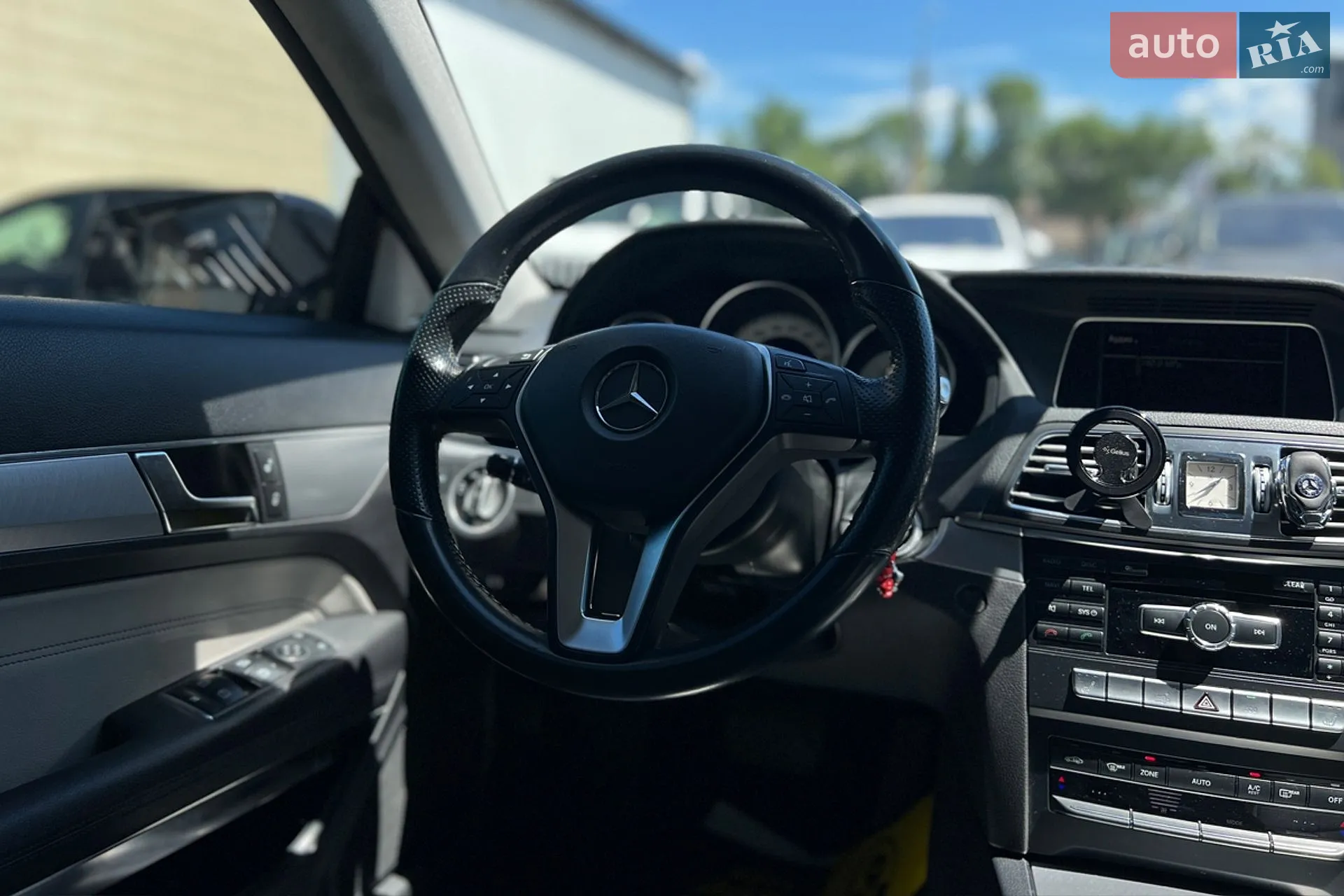 2013 Mercedes-Benz E-klasse - мініатюра 13