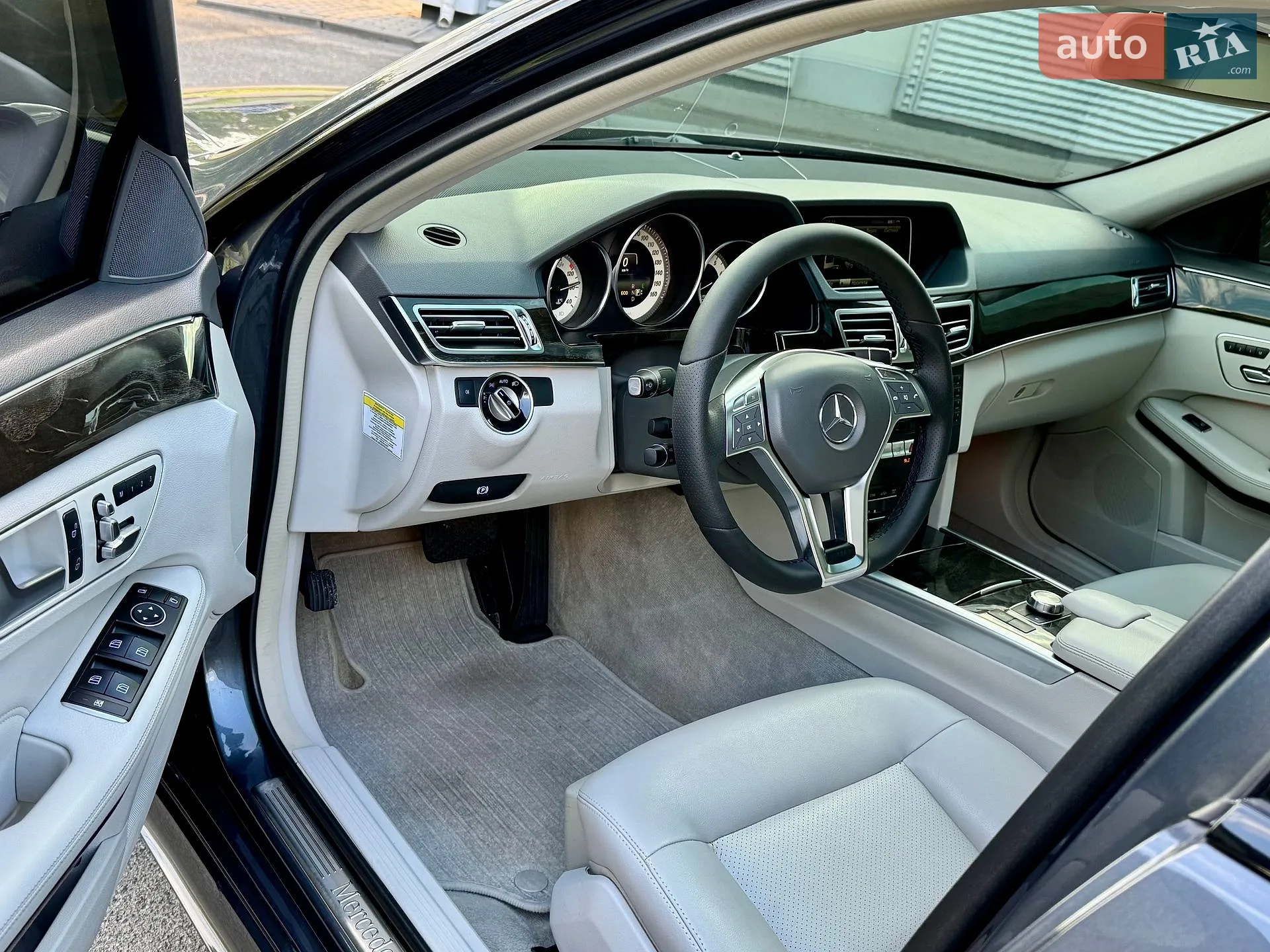 2014 Mercedes-Benz E-klasse - мініатюра 18