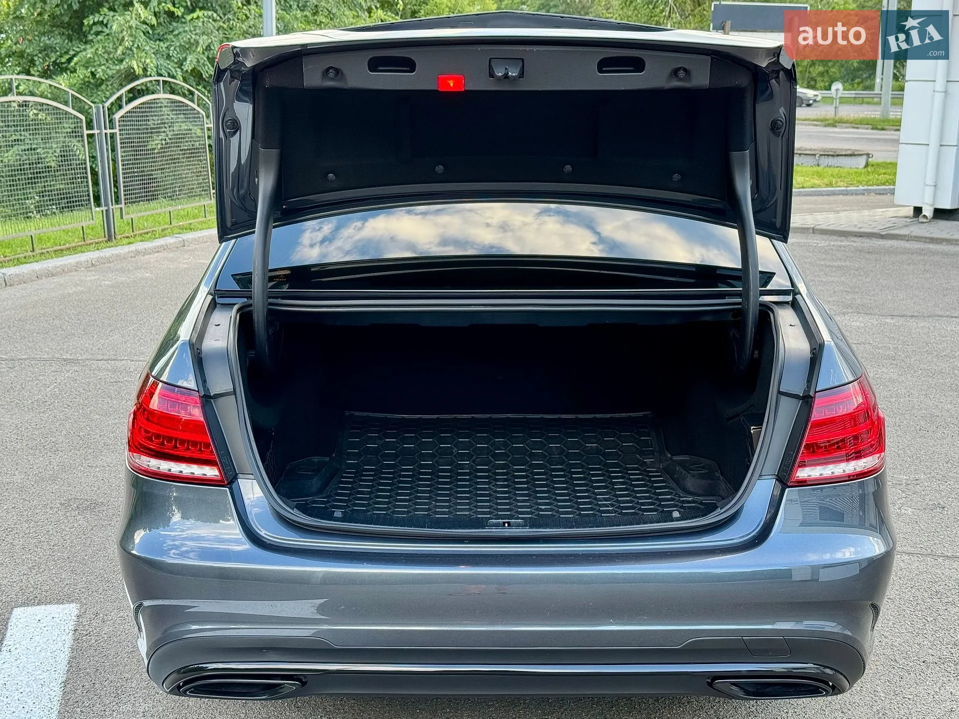 2014 Mercedes-Benz E-klasse - мініатюра 38