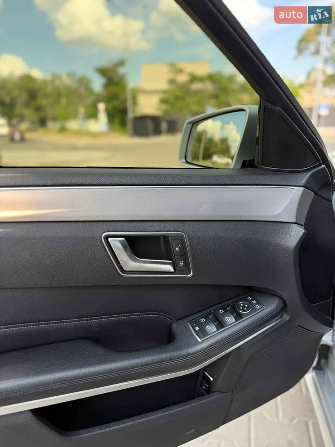 2013 Mercedes-Benz E-klasse - мініатюра 23